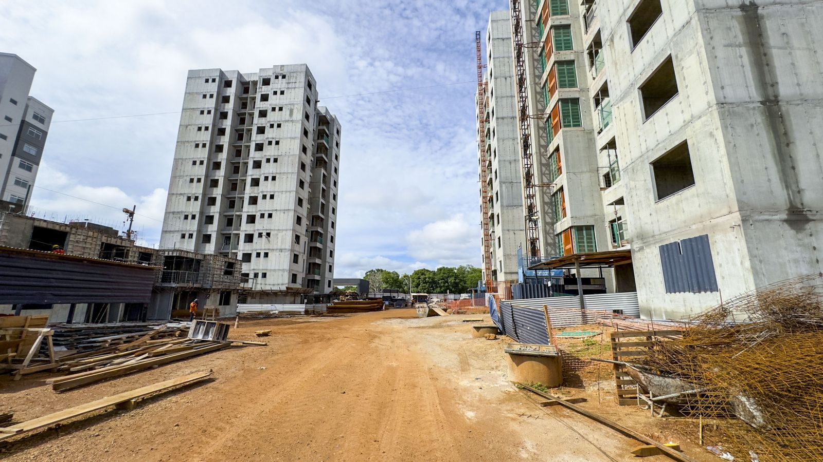 A Prefeitura tem garantido a modernização e a agilidade na obtenção de licenças para obras