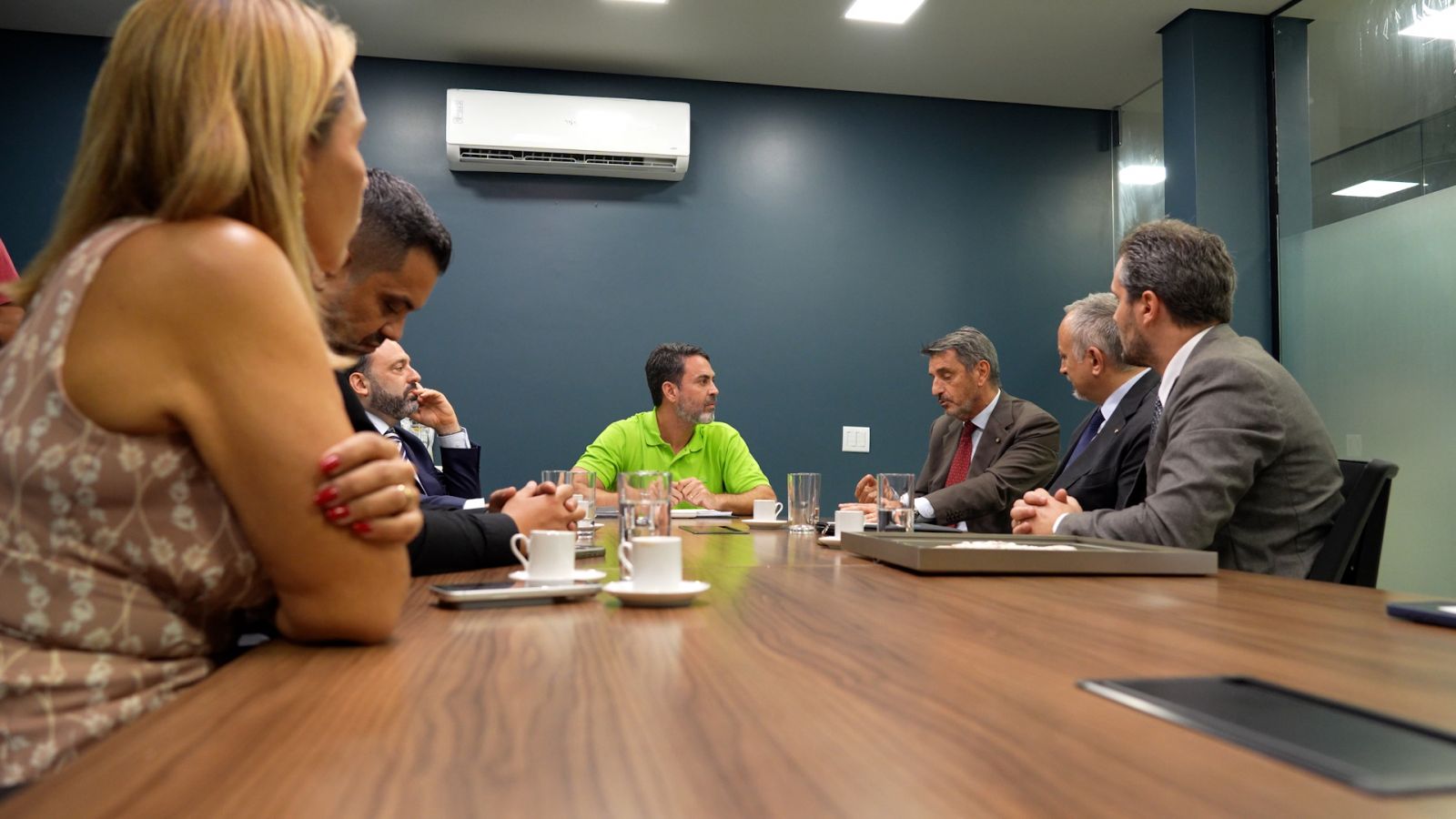  Conversa abordou temas ligados ao desenvolvimento econômico, ao intercâmbio cultural 